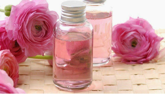 AGUA DE ROSAS CASERA